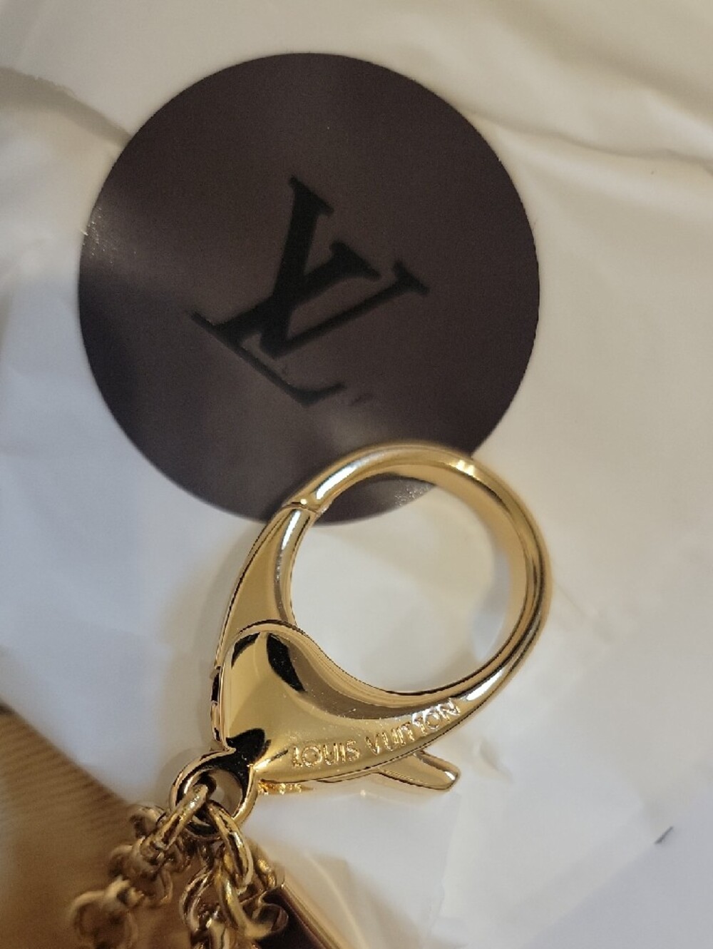 Louis Vuitton Pearlized Pink and Cream Sphere Charm Keychain - Picture 5 of 8
